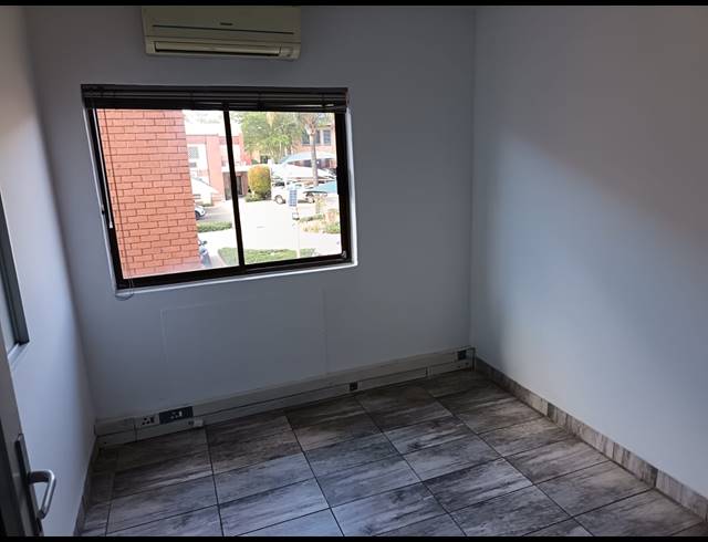 128M² OFFICE TO LET IN ALLEN'S NEK